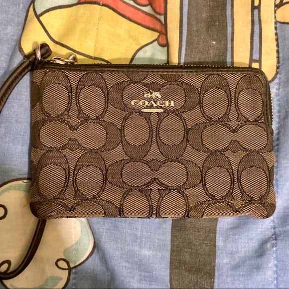 Coach Handbags - NWOT Coach Wristlet